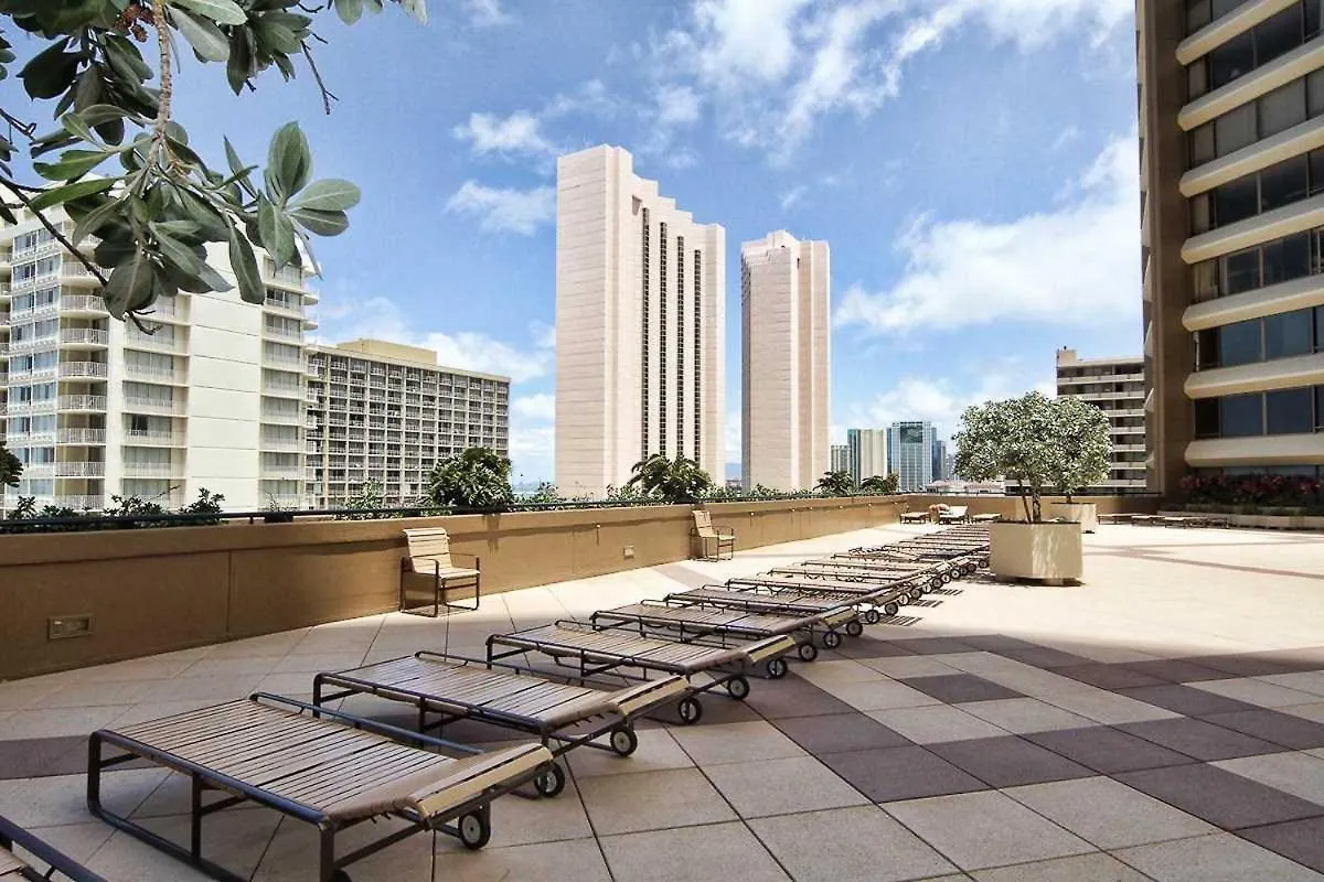 Discovery Bay 2409 Honolulu